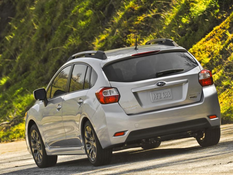  Subaru Impreza 2.0i Sport Limited 2011 года  (фото 2 из 3)